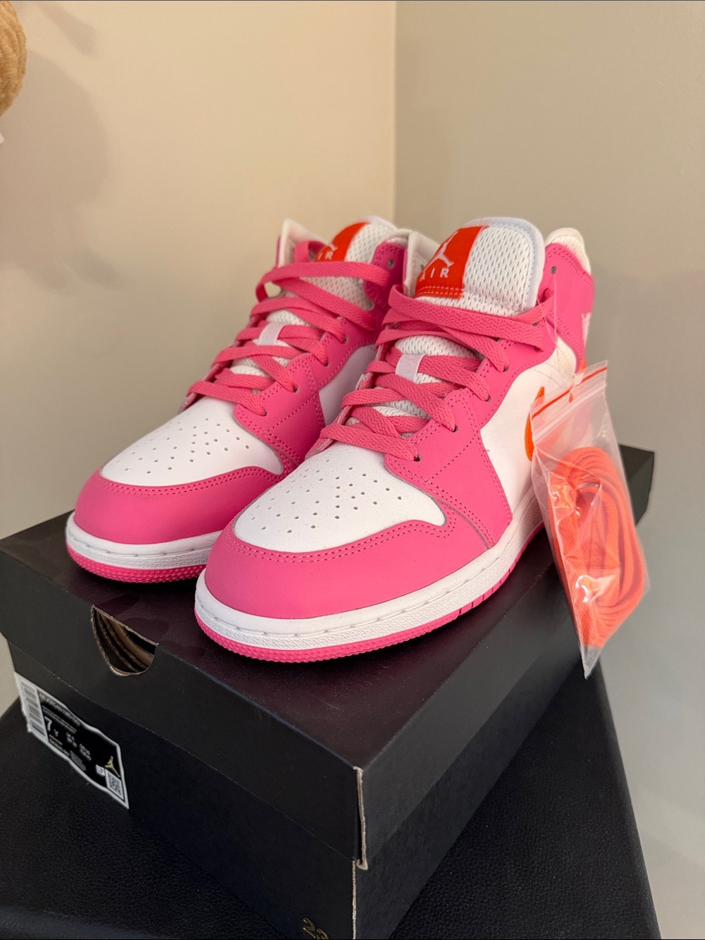 Nike Air Jordan 1 Mid Pinksicle / Safety Orange